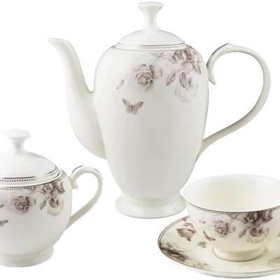 European Style porcelain 15pcs royal porcelain tea sets ,Tea cup & saucer set  with gold flowers design